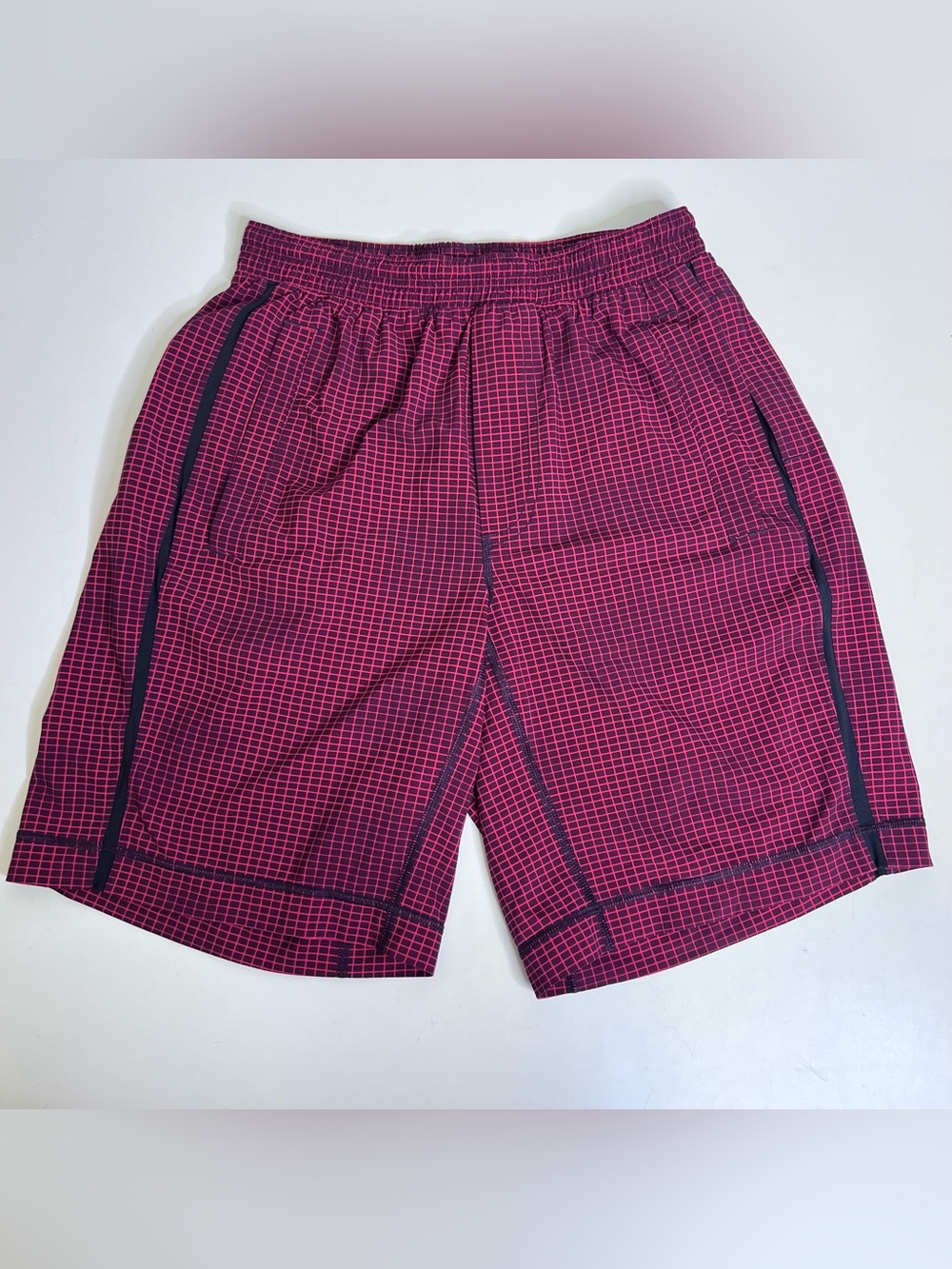 Lululemon Pace Breaker Short Men's Small Red Checker Linerless 9" Workout Gym